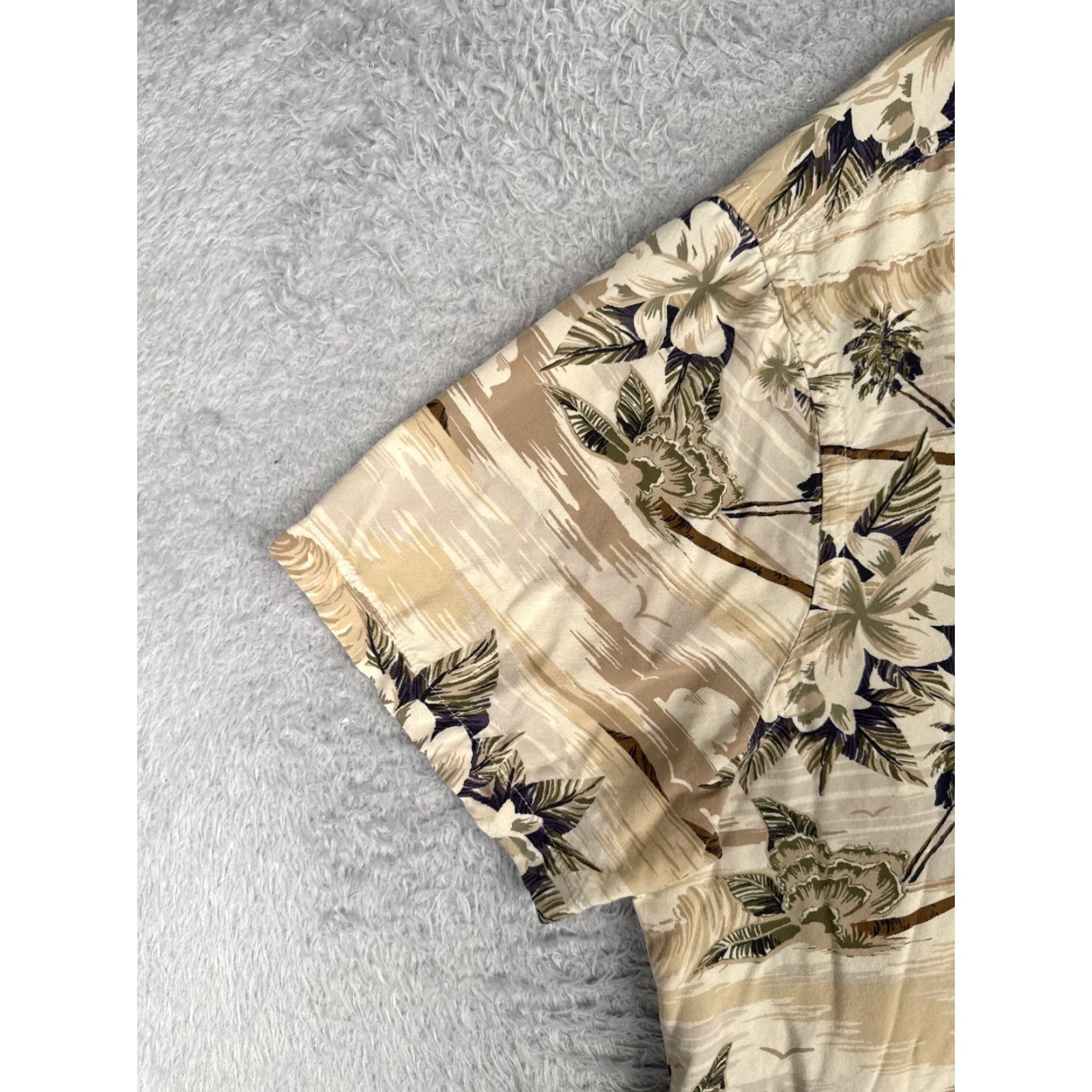 Old Navy VINTAGE Old Navy Shirt Men Extra Large Beige Floral Palm Button Up 100% Rayon Hawaiian Size US XL / EU 56 / 4 - 3 Thumbnail