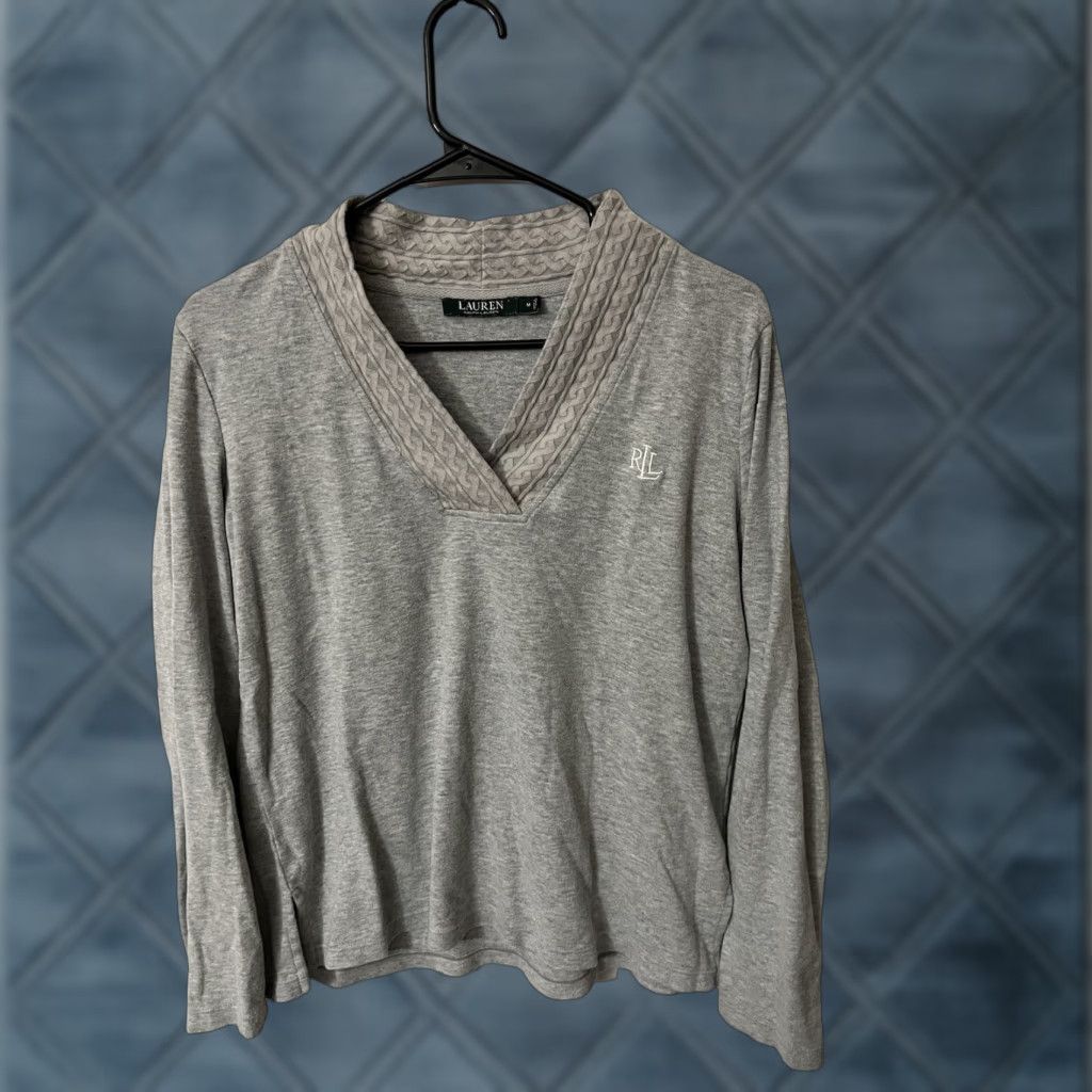 Ralph Lauren Lauren Ralph Lauren Pullover Sweater Womens Medium Gray V-Neck Cable Mixed Knit Long Sleeve Classic Pullover Size M / US 6-8 / IT 42-44 - 1 Thumbnail
