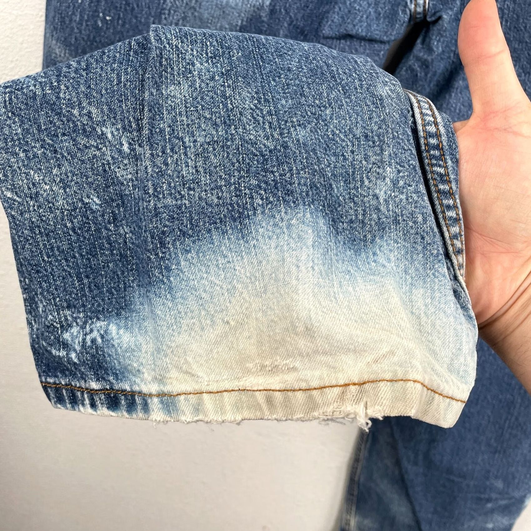 Levi's VINTAGE Levi's 569 Jeans Men Blue Straight Loose 36x29 Distressed Denim 100% Cotton Regular Inseam 29 High Rise Straight Style Mens Size US 36 / EU 52 - 3 Thumbnail