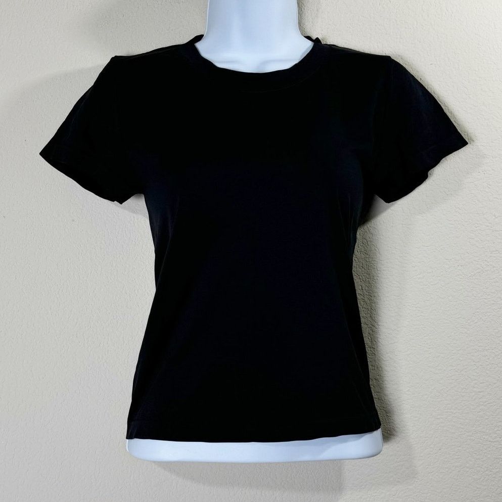 Aritzia sunday best | sinch seamless athletic black baby tee sz S Size S / US 4 / IT 40 - 2 Thumbnail