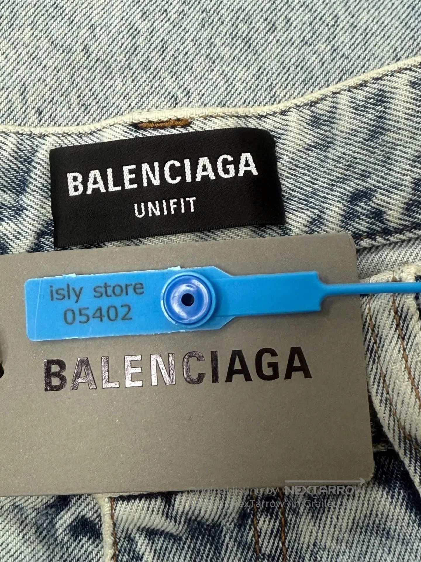 Balenciaga Balenciaga High-Waisted Oversized Denim Pants. Size 25" / US 0 / IT 36 - 4 Thumbnail