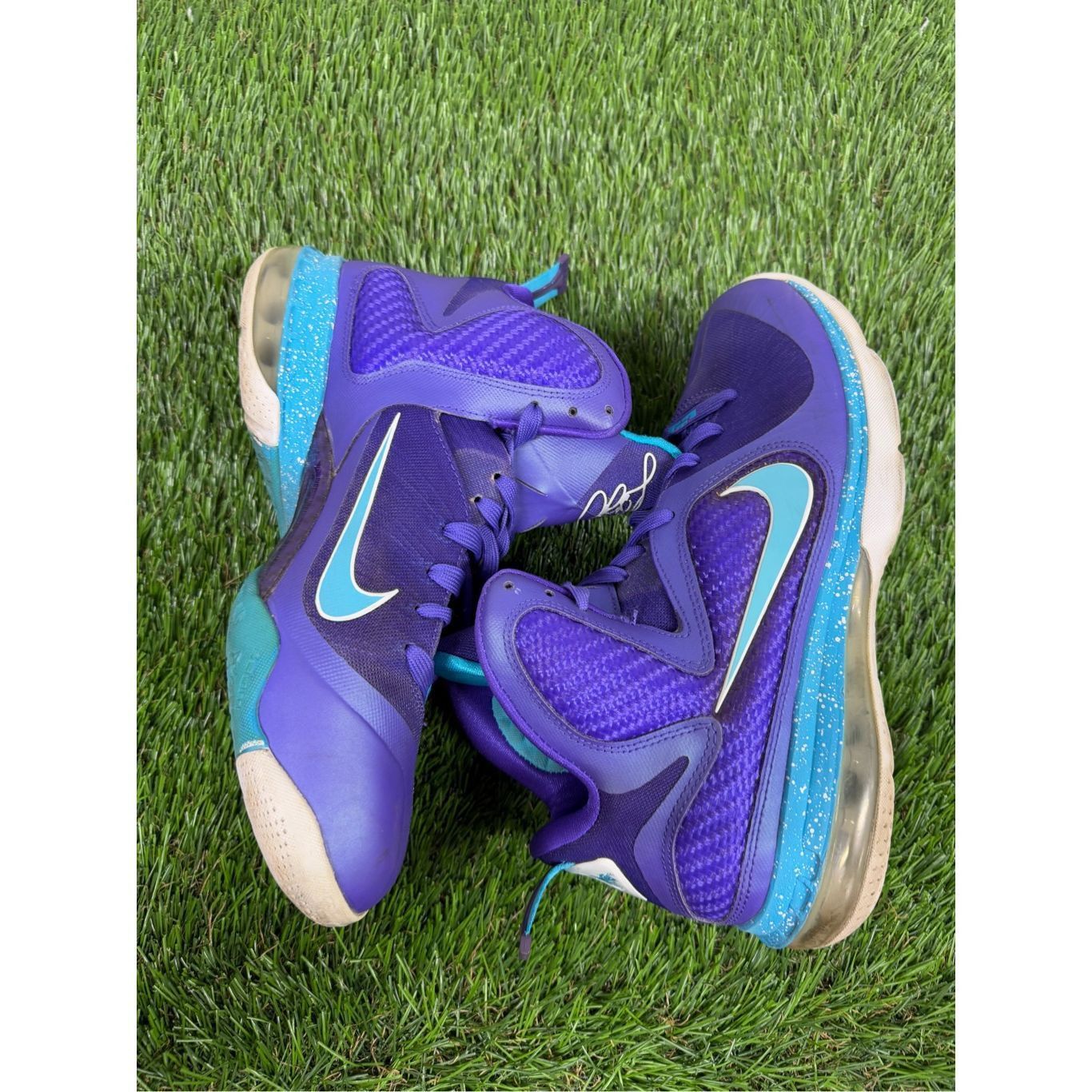 Nike Nike LeBron 9 Summit Lake Hornets Size 9 Very Good Used Cond Size US 9 / EU 42 - 6 Thumbnail