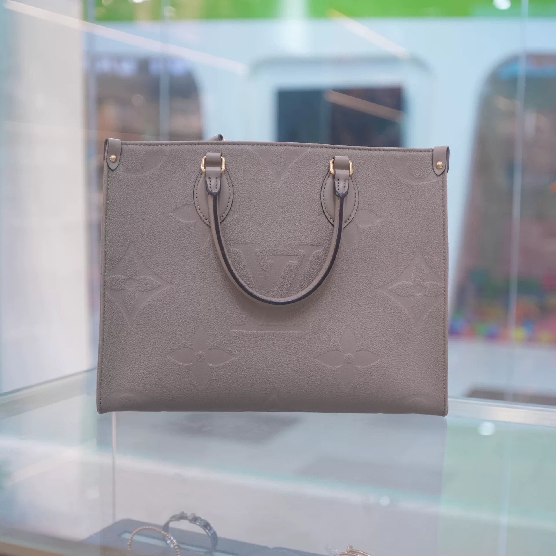 Louis Vuitton Pre-loved Bag Very good condition Size ONE SIZE - 1 Thumbnail