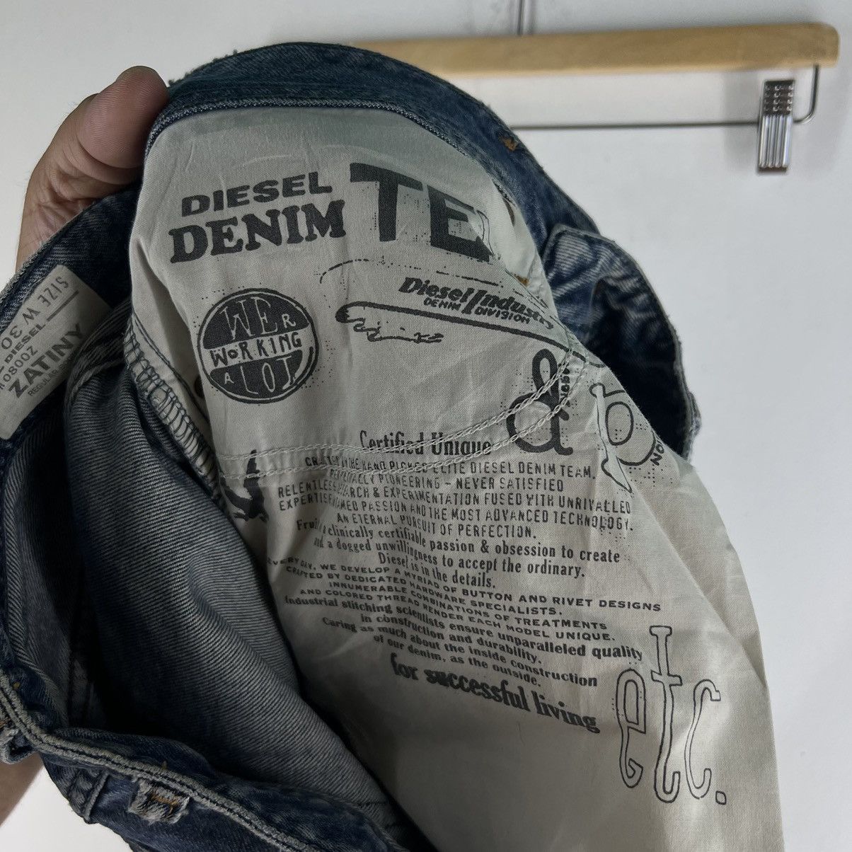 Diesel FLARE BOW CUT DESIGN DENIM JEANS DISTRESSED DIESEL INDUSTRY Size US 36 / EU 52 - 14 Thumbnail