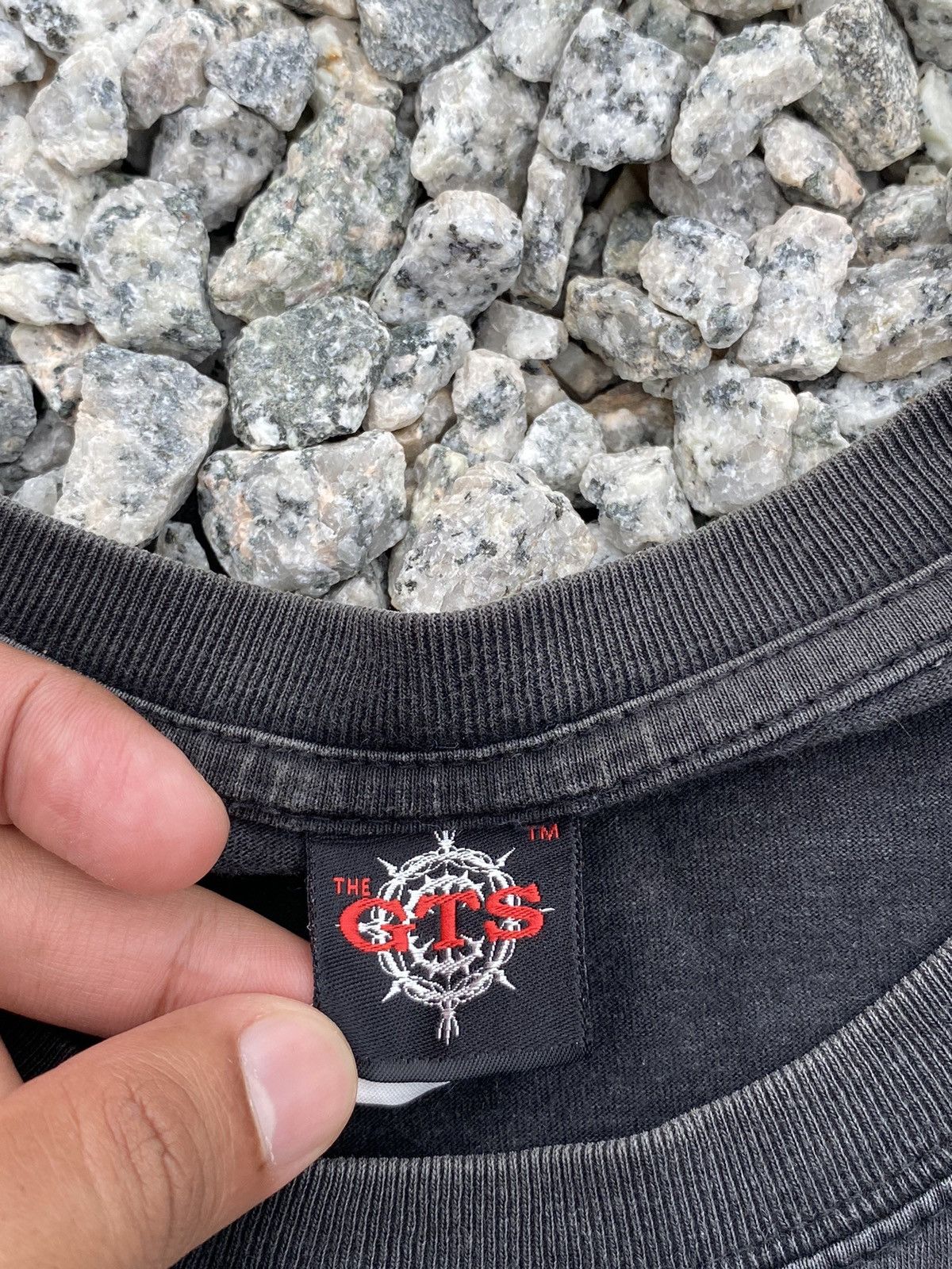 Vintage Rare Vintage U2 Rattle And Hum Album Band Tees Faded Size US L / EU 52-54 / 3 - 6 Thumbnail