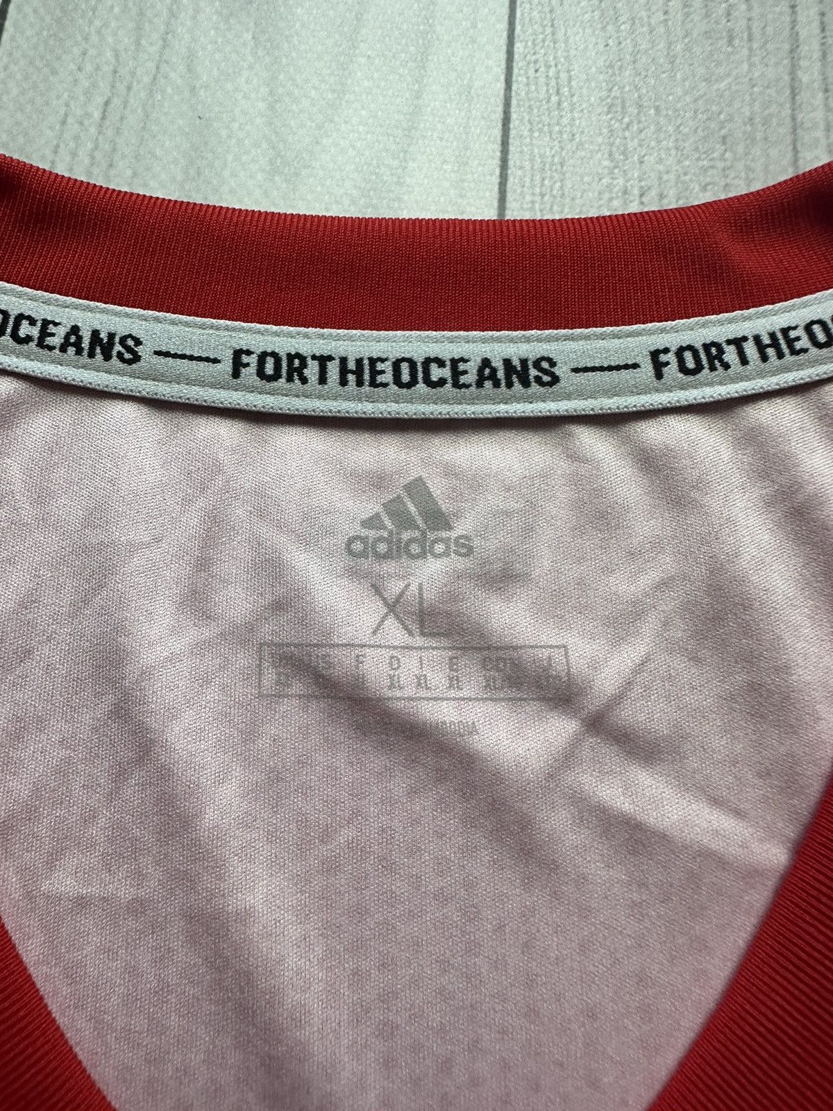 Vintage Real Madrid adidas red away soccer jersey rare size Xl Size US XL / EU 56 / 4 - 6 Thumbnail