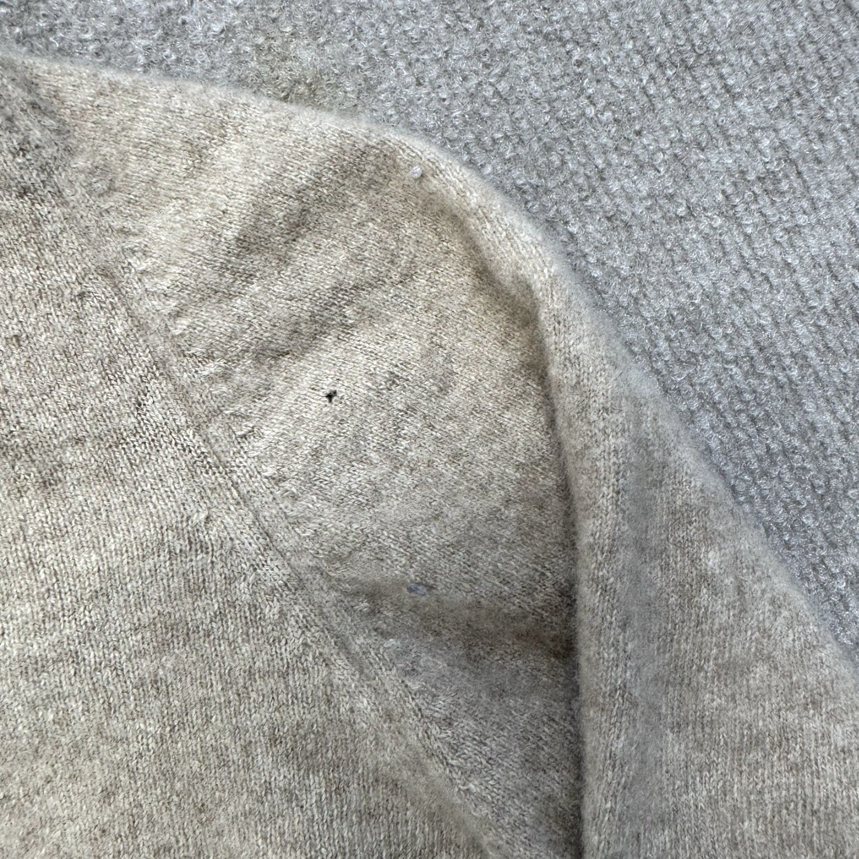 Orvis VINTAGE Jacques De Loux Orvis Turtleneck Cashmere Sweater Womens M Tan 50s Beige 1950s Casual Mens Womens Size XXS / US 00 / IT 34 - 5 Thumbnail