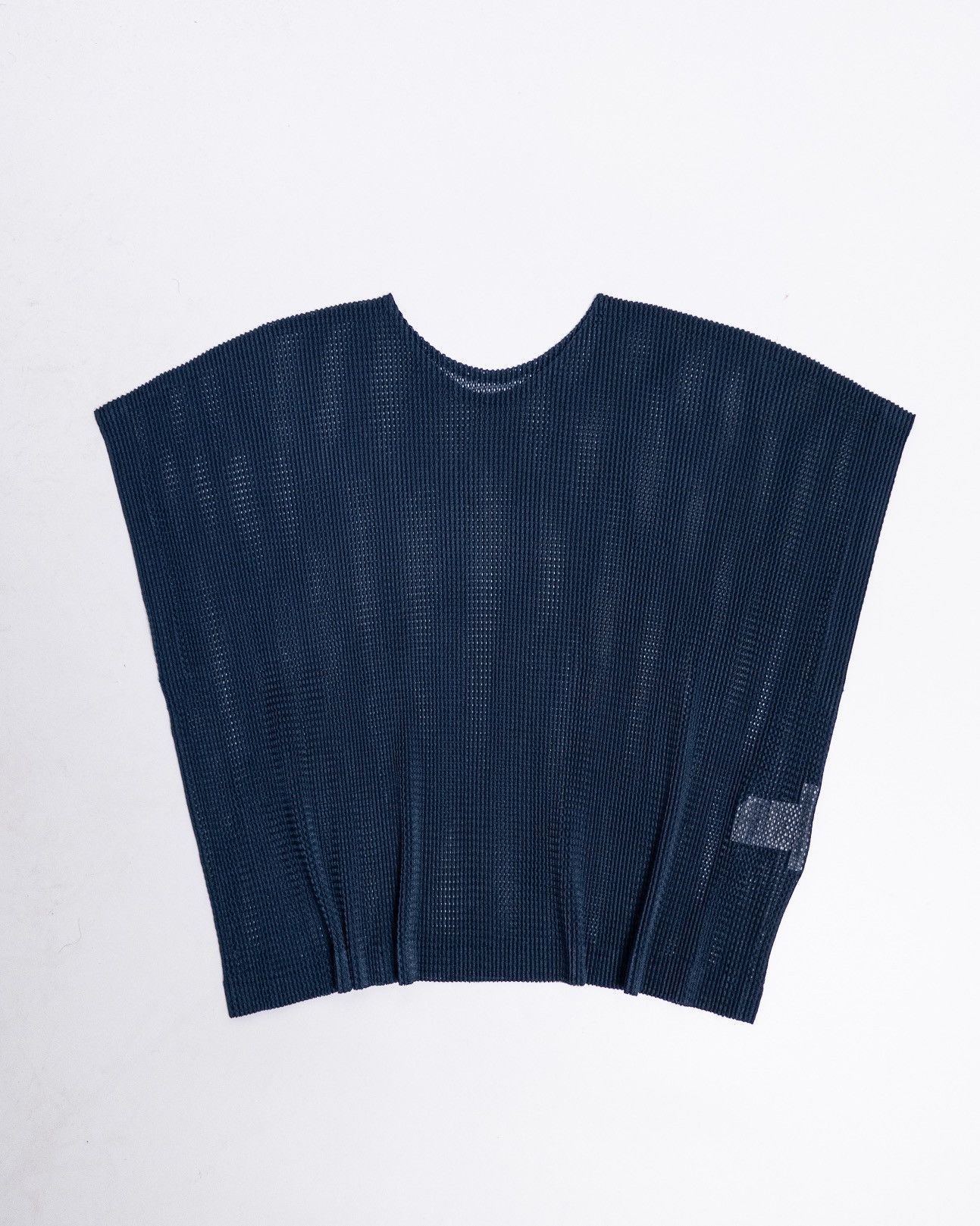 Pleats Please Issey Miyake PLEATS PLEASE ISSEY MIYAKE MESHTOP Size US M / EU 48-50 / 2 - 1 Thumbnail