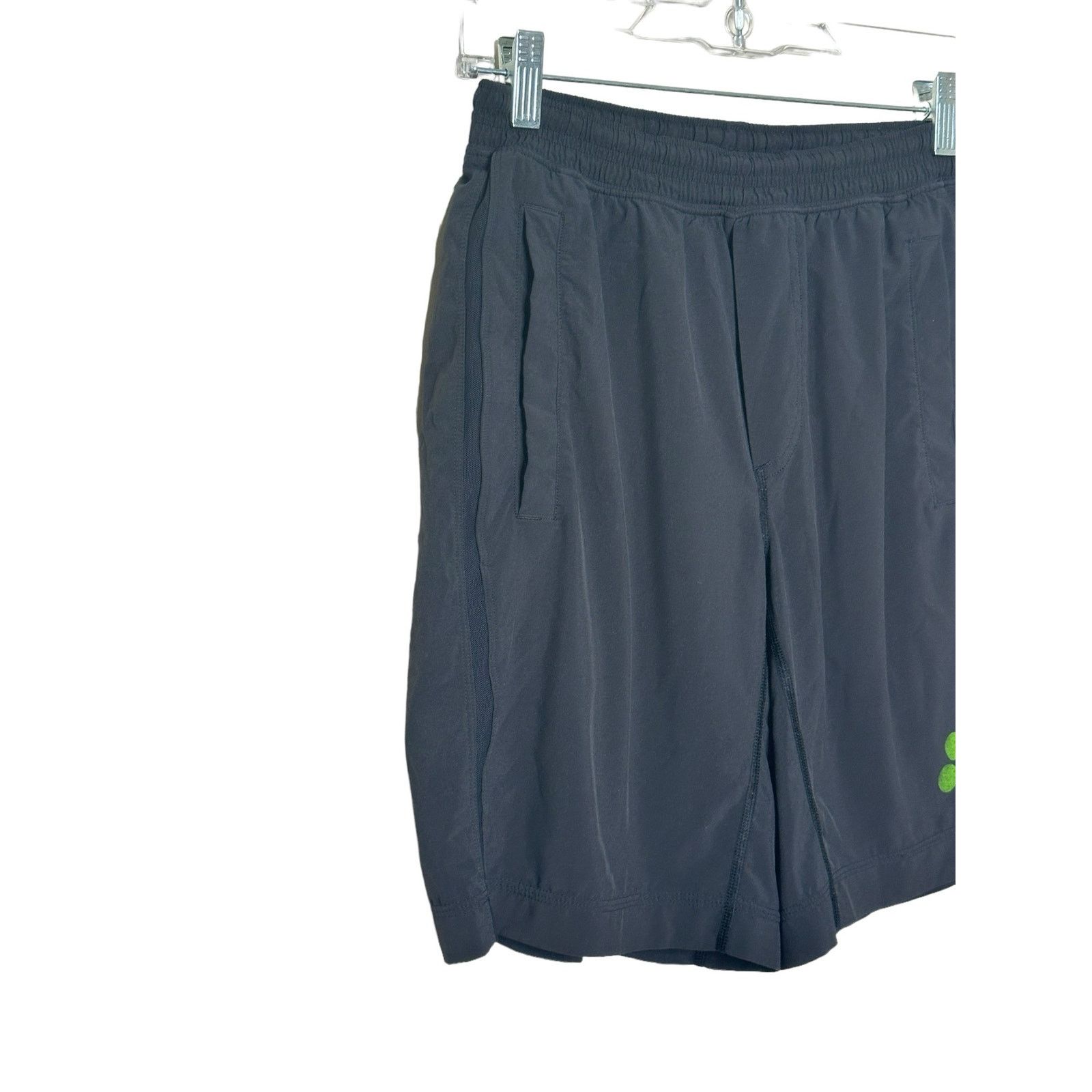 Lululemon Lululemon black active shorts size 29 Size US 36 / EU 52 - 12 Thumbnail