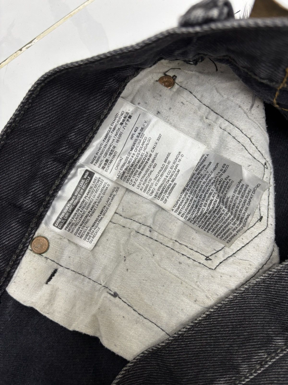 Tornado Mart Levis 501 TORNADO MART VIBES Claw Mark Distressed Denim Jean Size US 34 / EU 50 - 11 Thumbnail