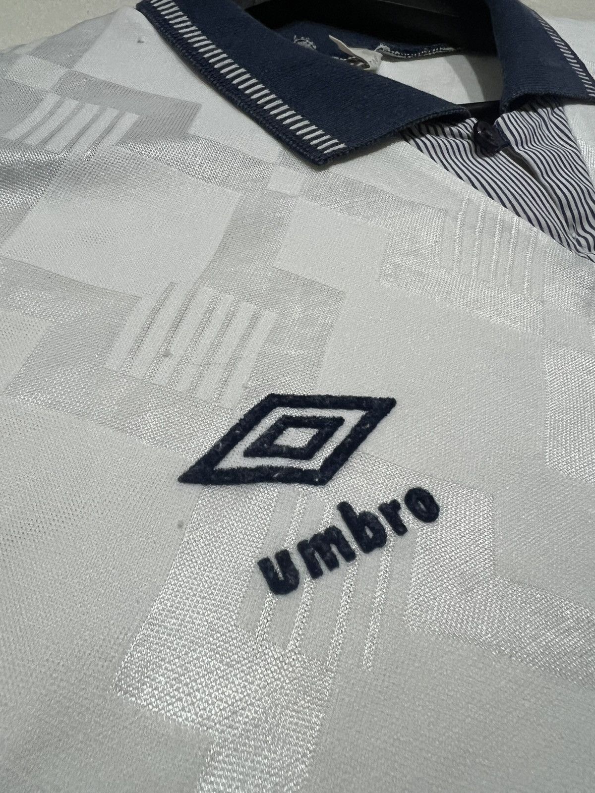 Umbro England 1990-92 Umbro Home Jersey Vintage Size US XL / EU 56 / 4 - 6 Thumbnail