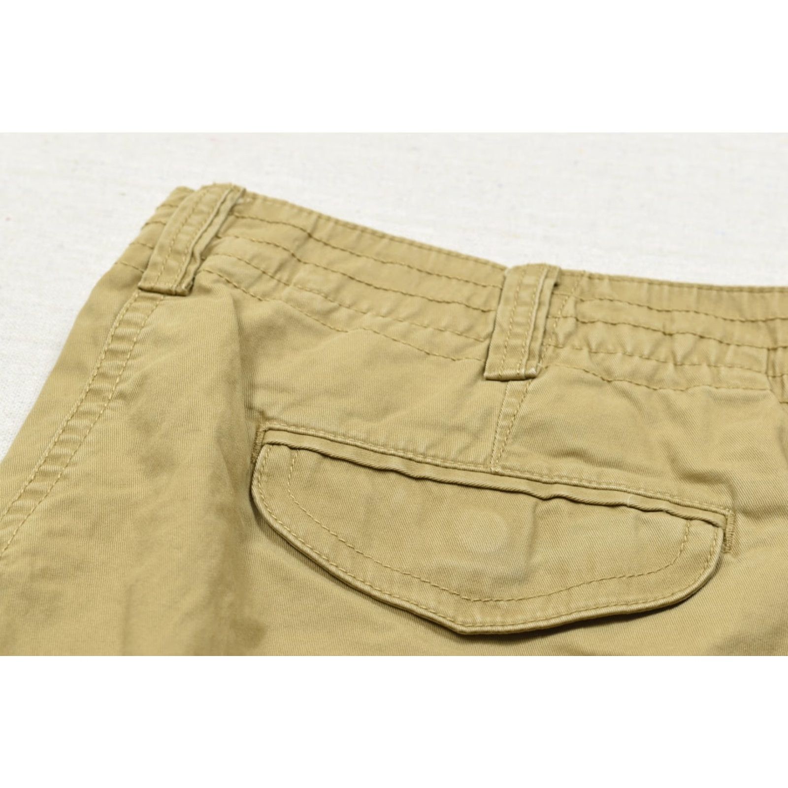 Tommy Hilfiger Tommy Hilfiger Cargo Shorts Men Size 40 Tan Beige Cotton Canvas Flat Front Pockets Casual Summer 90s Vintage Not N/A Size US 40 / EU 56 - 8 Thumbnail