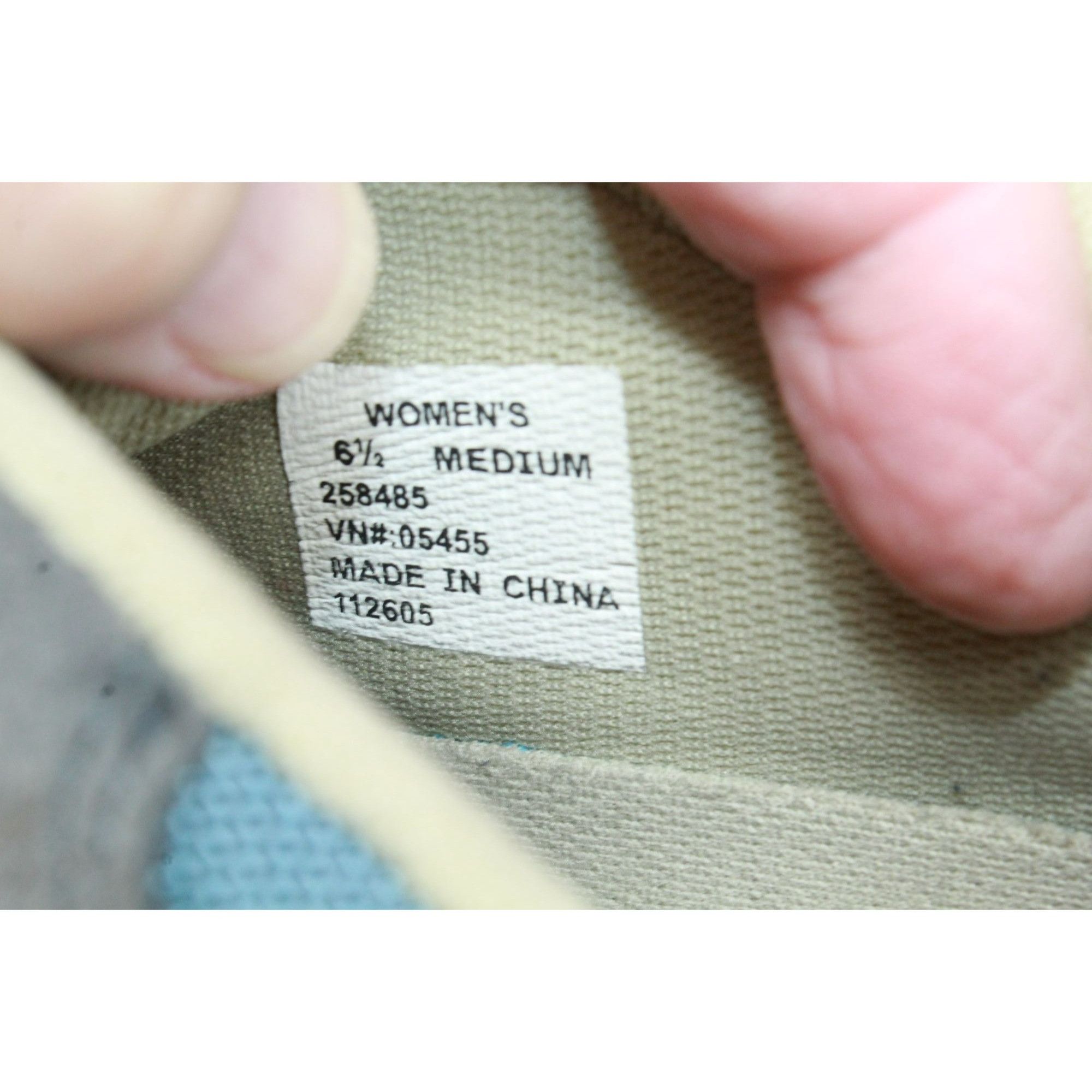 L.L. Bean LL Bean Women's Suede Waterproof Hiking Trail Shoes Size US 6.5 / IT 36.5 - 8 Thumbnail