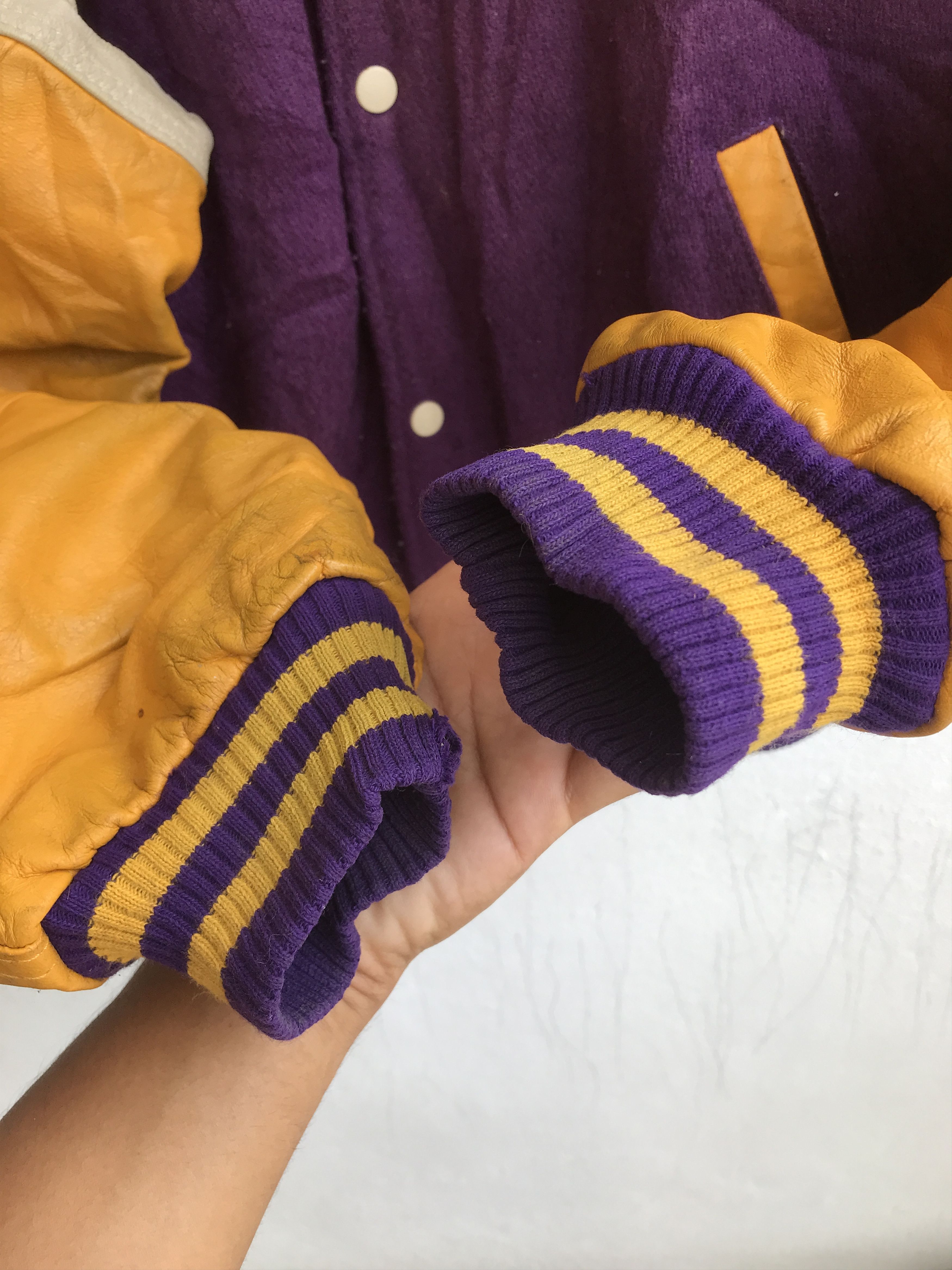 Vintage Vintage Washington Huskies Varsity Jacket Size US XL / EU 56 / 4 - 4 Thumbnail