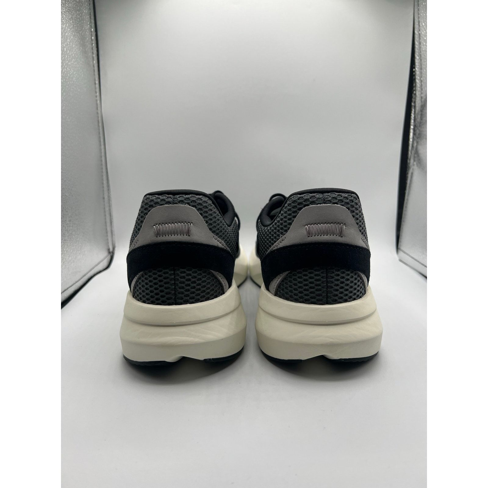 Adidas Adidas Lightstride “Black Silver Metallic” size 9.5 women’s Size US 9.5 / IT 39.5 - 4 Thumbnail