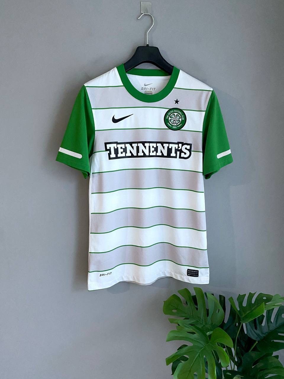 Nike Celtic FC 2011/2012 Away Football Shirt Soccer Jersey Size S Size US S / EU 44-46 / 1 - 1 Thumbnail