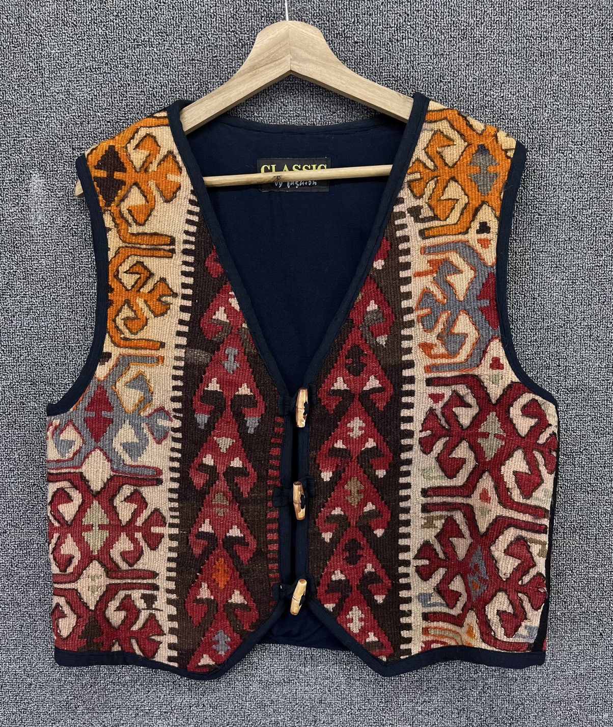 Japanese Brand Vintage Japanese Classic Fashion Navajo Vest Size US M / EU 48-50 / 2 - 1 Thumbnail