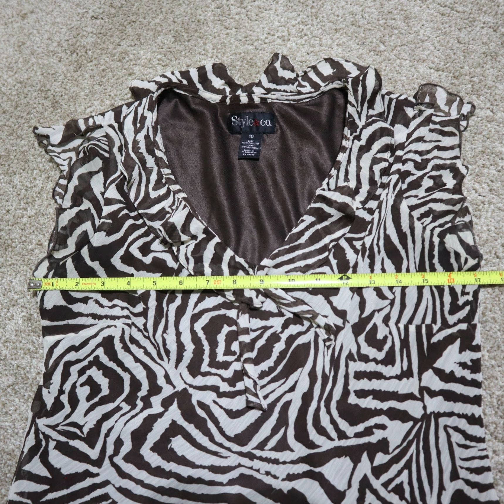 Style & Co VINTAGE Style & co Shirt Womens 3/4 Sleeve Zebra Pattern Brown Tank V-Neck Size 10 Size L / US 10 / IT 46 - 7 Thumbnail