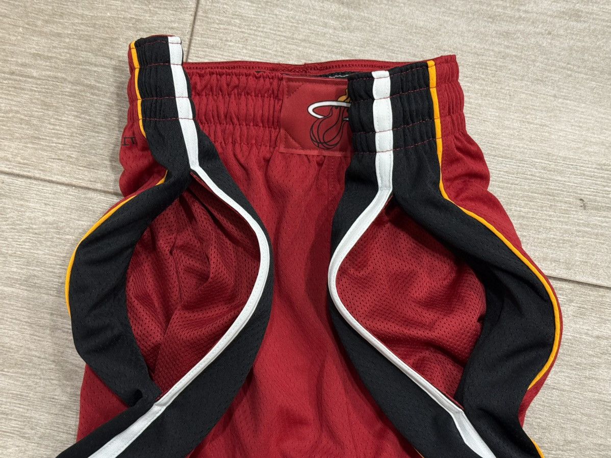 Jordan Brand Jordan Miami Heat CV9566-608 Swingman Red Shorts Sz L Large Size US 36 / EU 52 - 6 Thumbnail