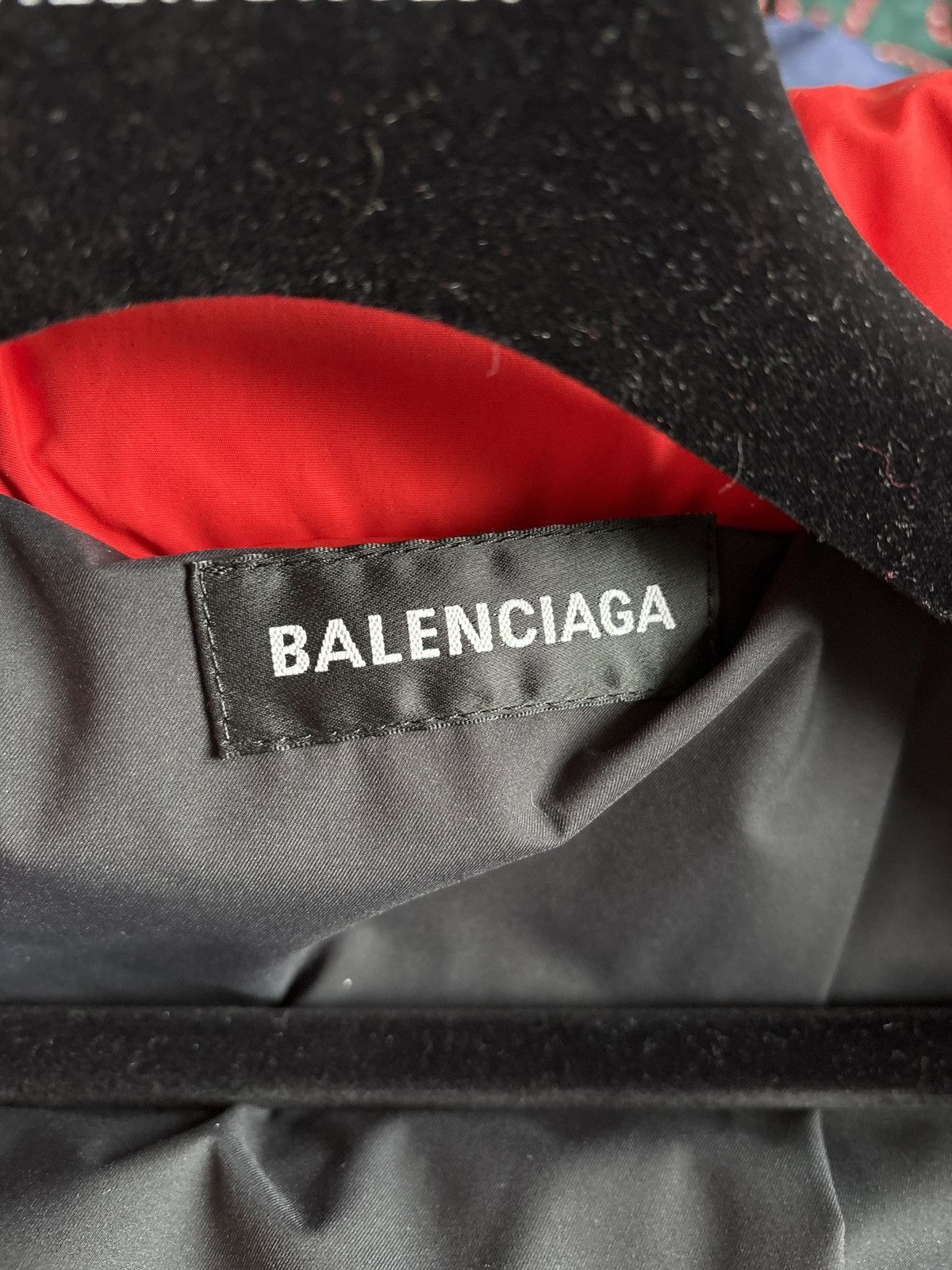 Balenciaga Balenciaga football puffer Size US S / EU 44-46 / 1 - 7 Thumbnail