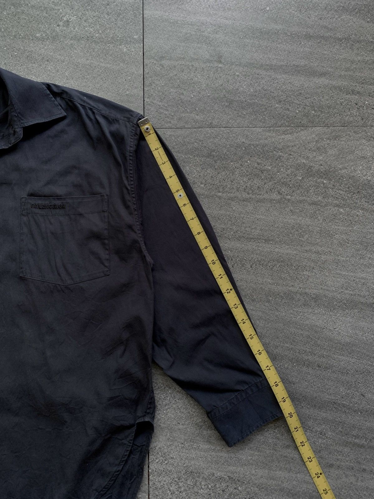 Balenciaga FREE TAX! Faded Embroidery Formal Shirt Size US M / EU 48-50 / 2 - 12 Thumbnail