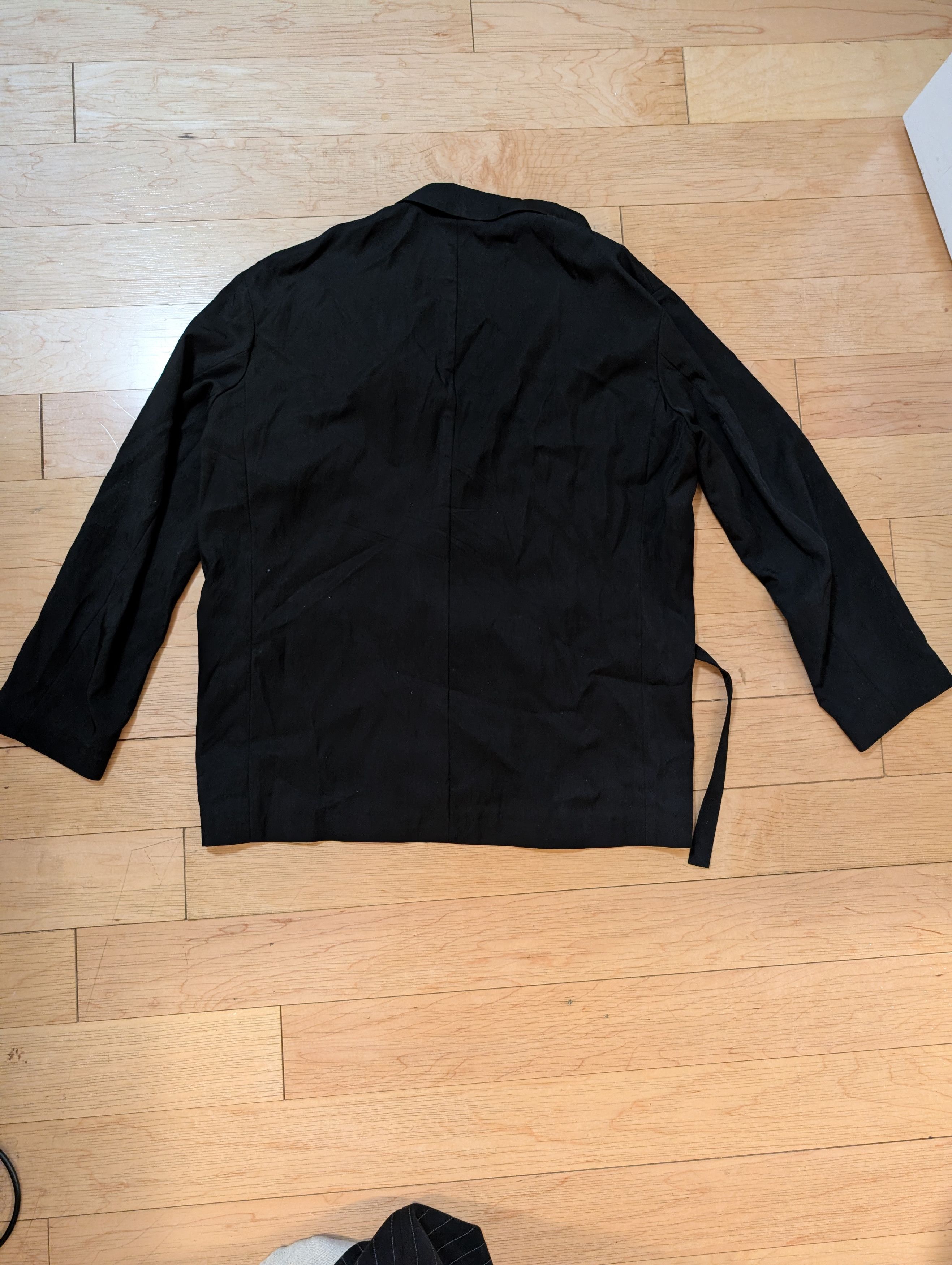 Other Ujoh Black Rayon/Nylon Oversized Belt Blazer Size 4 Size 44R - 2 Thumbnail