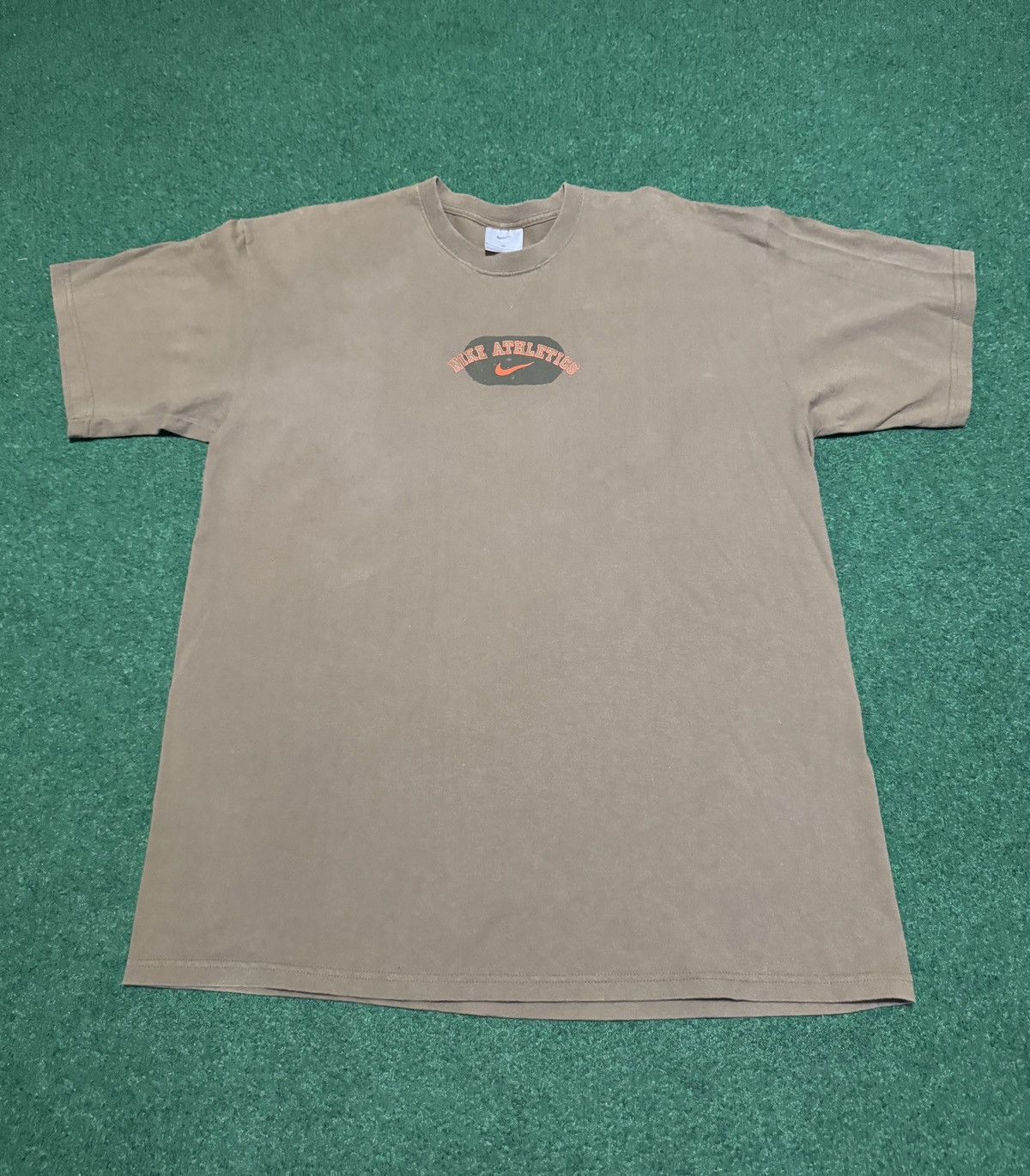 Nike Vintage Nike Athletics Y2K Gray Tag XL Brown Baggy T Shirt Size US XL / EU 56 / 4 - 1 Thumbnail