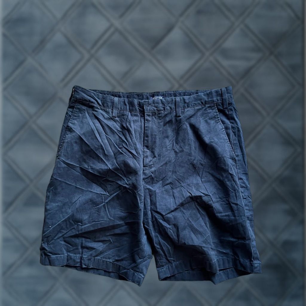 Nautica Nautica Navy Blue Men Shorts Size 38W The Deck Short Classic Fit Distressed Soli Navy Blue Men Shorts 38W The Deck Short Classic Fit Distressed Soli Size US 38 / EU 54 - 1 Thumbnail