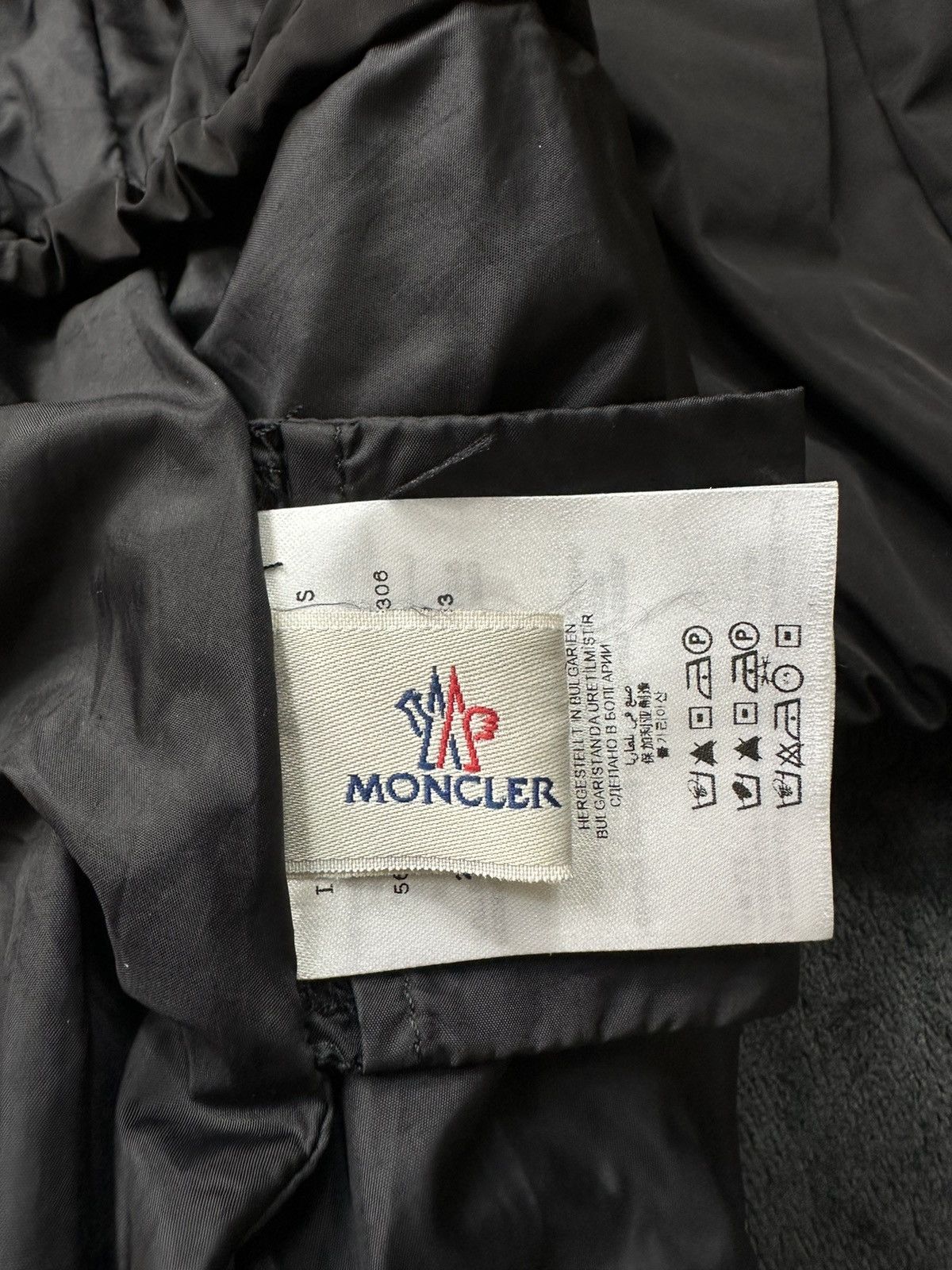 Moncler Auth Moncler Nylon Jacket Blazer Size S / US 4 / IT 40 - 16 Thumbnail