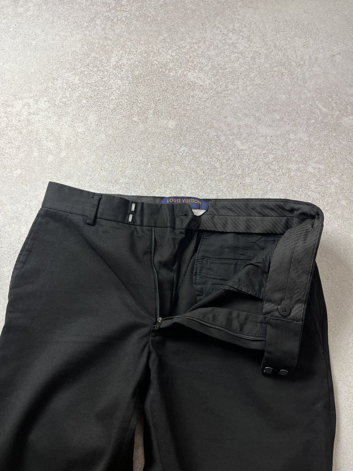 Louis Vuitton DDP Louis Vuitton Uniforms Cotton-Blend Pants Side Buckles Size US 30 / EU 46 - 10 Thumbnail