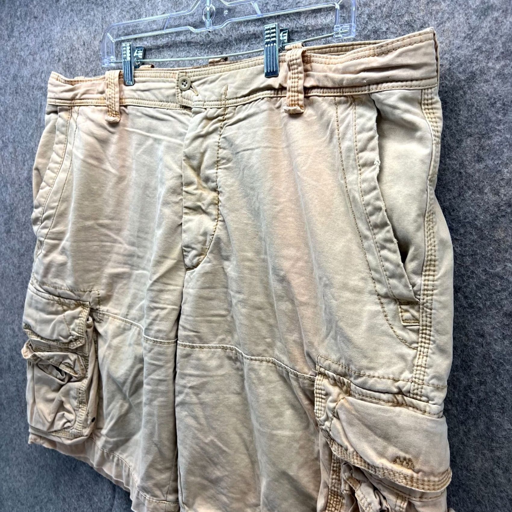 Polo Ralph Lauren VINTAGE Polo Ralph Lauren Shorts Mens 40 Khaki Cargo Tan Beige Cotton Fadded Cargo Pocket Canvas Button Front Retro Buttoned Size US L / EU 52-54 / 3 - 6 Thumbnail