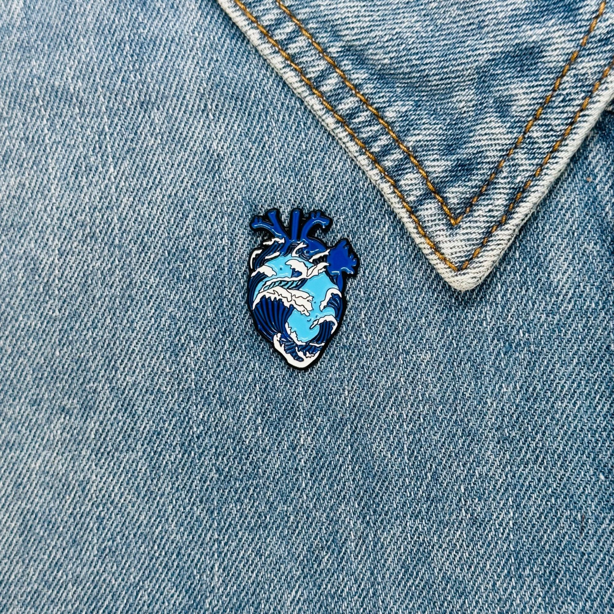 Other 💙Enamel Pin Sea Wave Anatomical Heart Art Metal Ocean Waves Size ONE SIZE - 1 Thumbnail