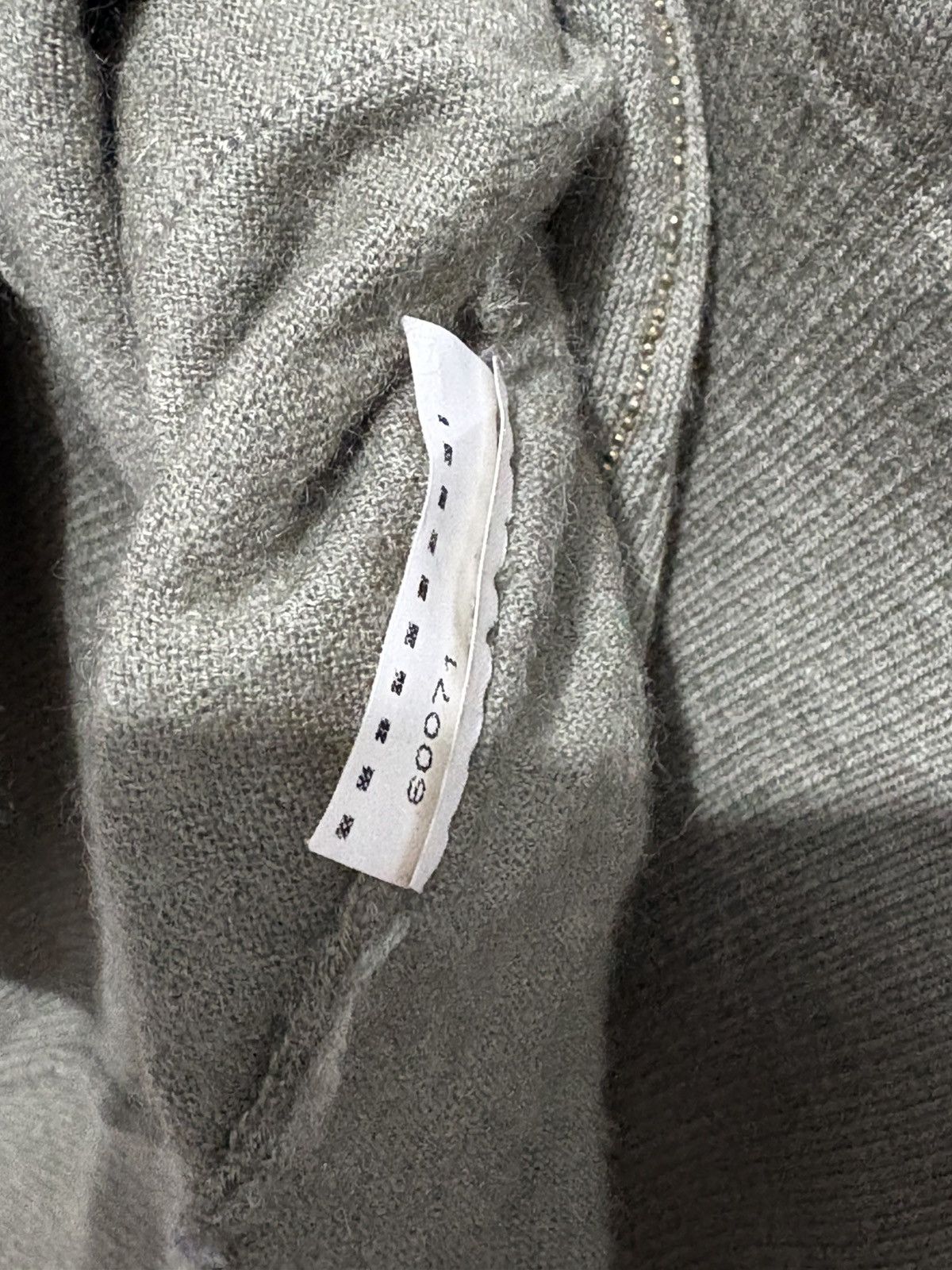 Brunello Cucinelli BRUNELLO CUCINELLI CASHMERE V NECK DECORATED BEADS CARDIGAN Size M / US 6-8 / IT 42-44 - 7 Thumbnail