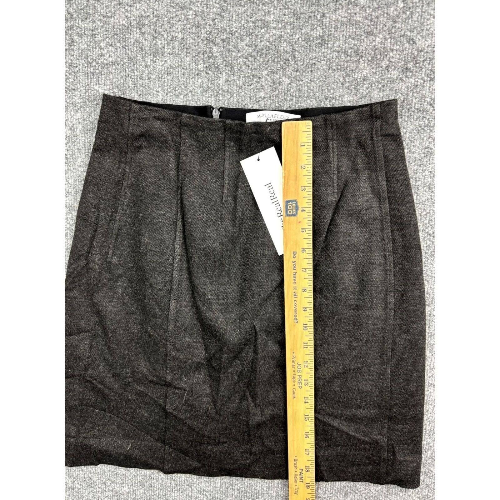 M.M.LaFleur MM Lafleur Skirt Women's 6 Charcoal Gray Pencil Straight Zip Lined Slit Knee Length Office Dressy City Classic 90s? Size 28" / US 6 / IT 42 - 4 Thumbnail