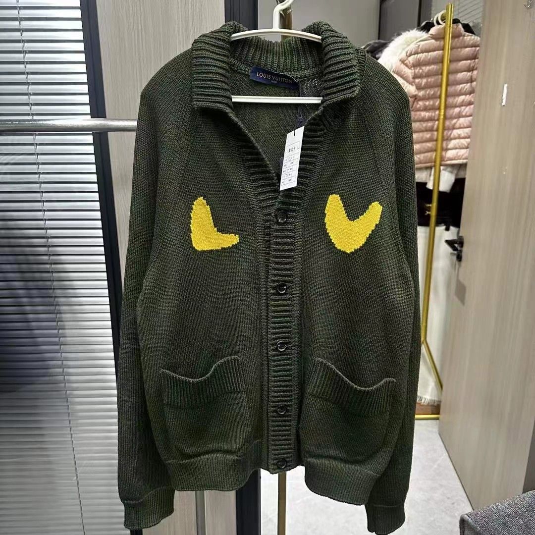 Louis Vuitton Louis Vuitton lv nigo sweater Nextarrow-2412 Size US XL / EU 56 / 4 - 1 Thumbnail