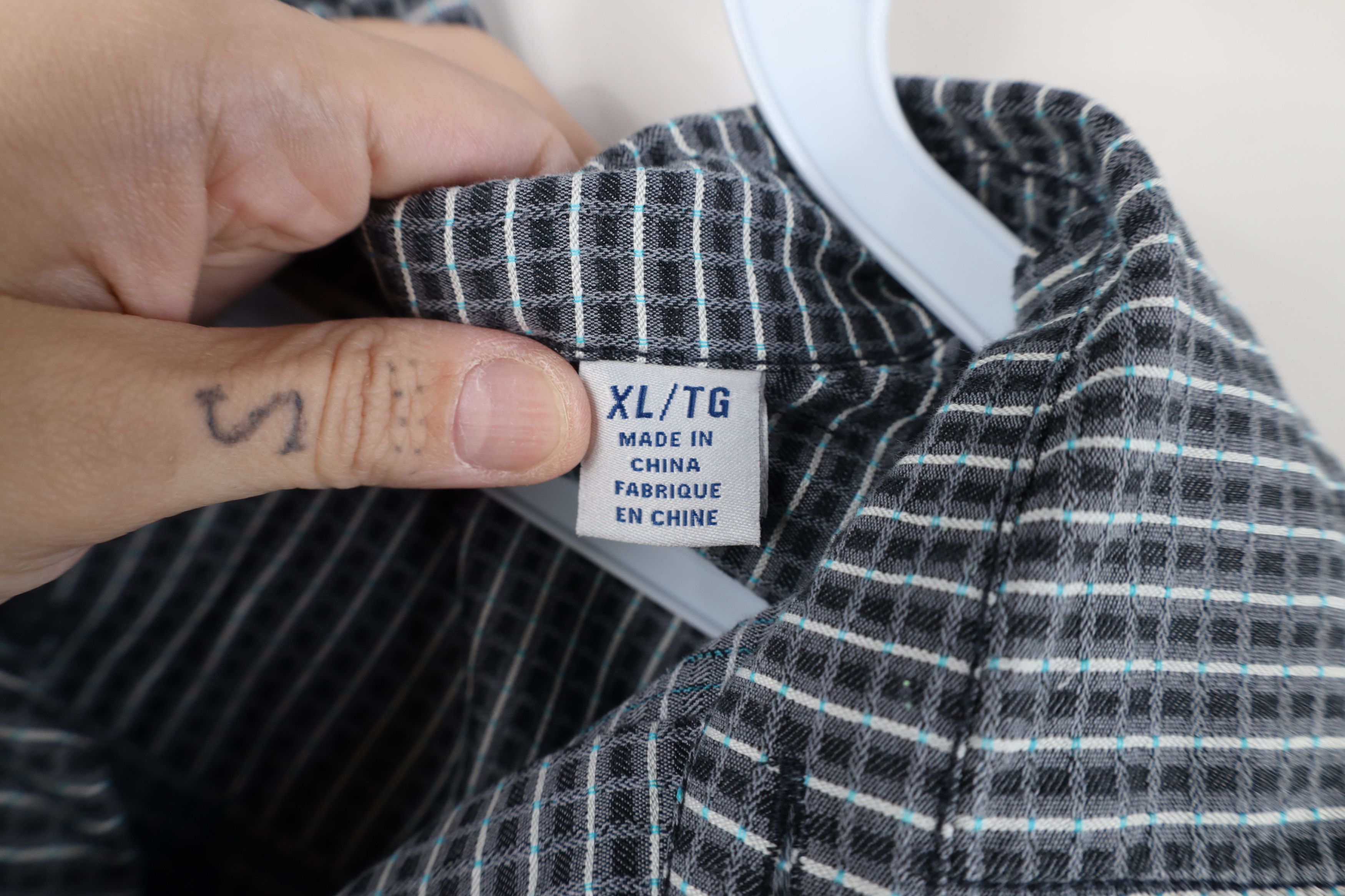 Tommy Bahama Tommy Bahama Striped Seer Sucker Short Sleeve Button Shirt Size US XL / EU 56 / 4 - 9 Thumbnail