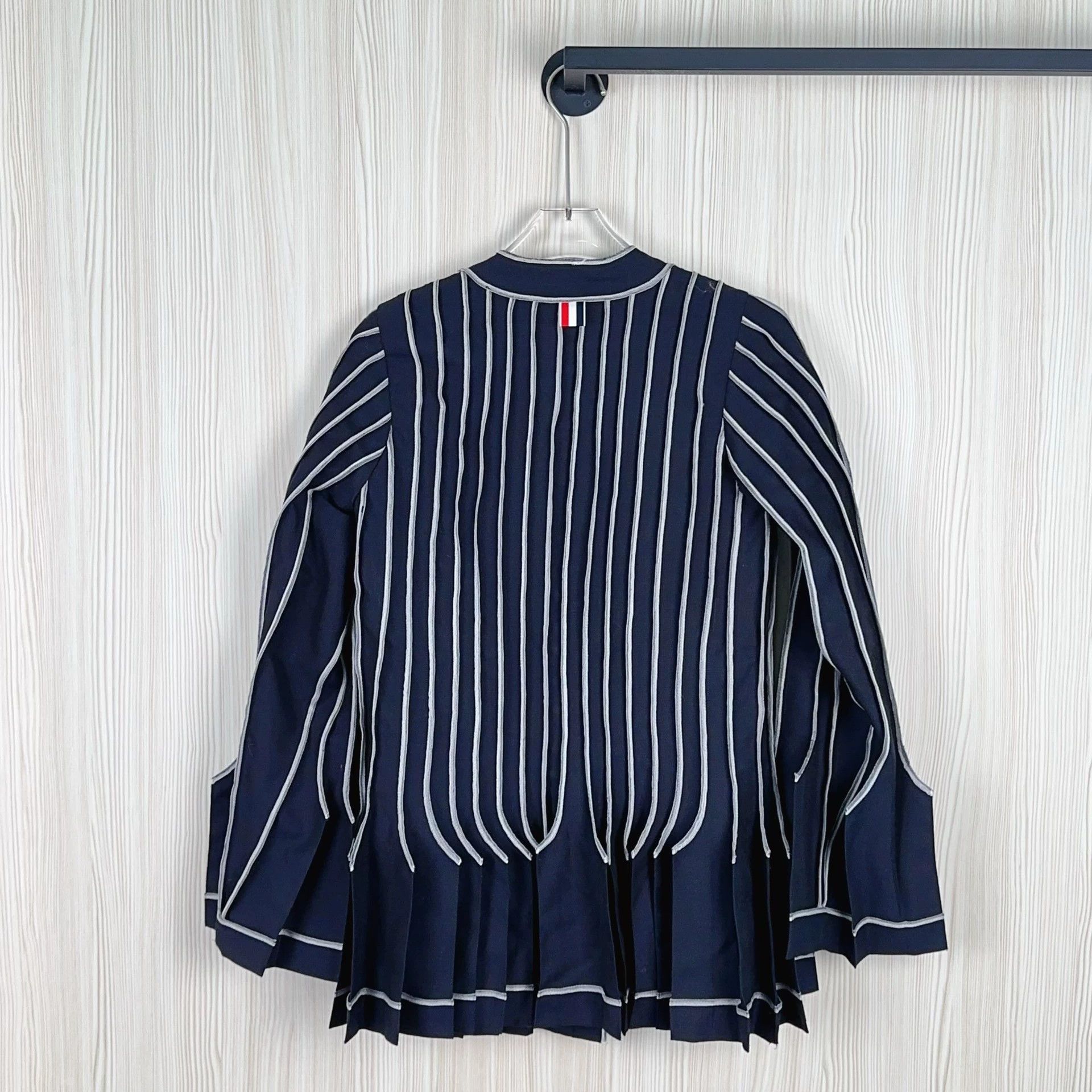 Moncler Genius thom browne striped blazer coat in navy Size US L / EU 52-54 / 3 - 2 Thumbnail