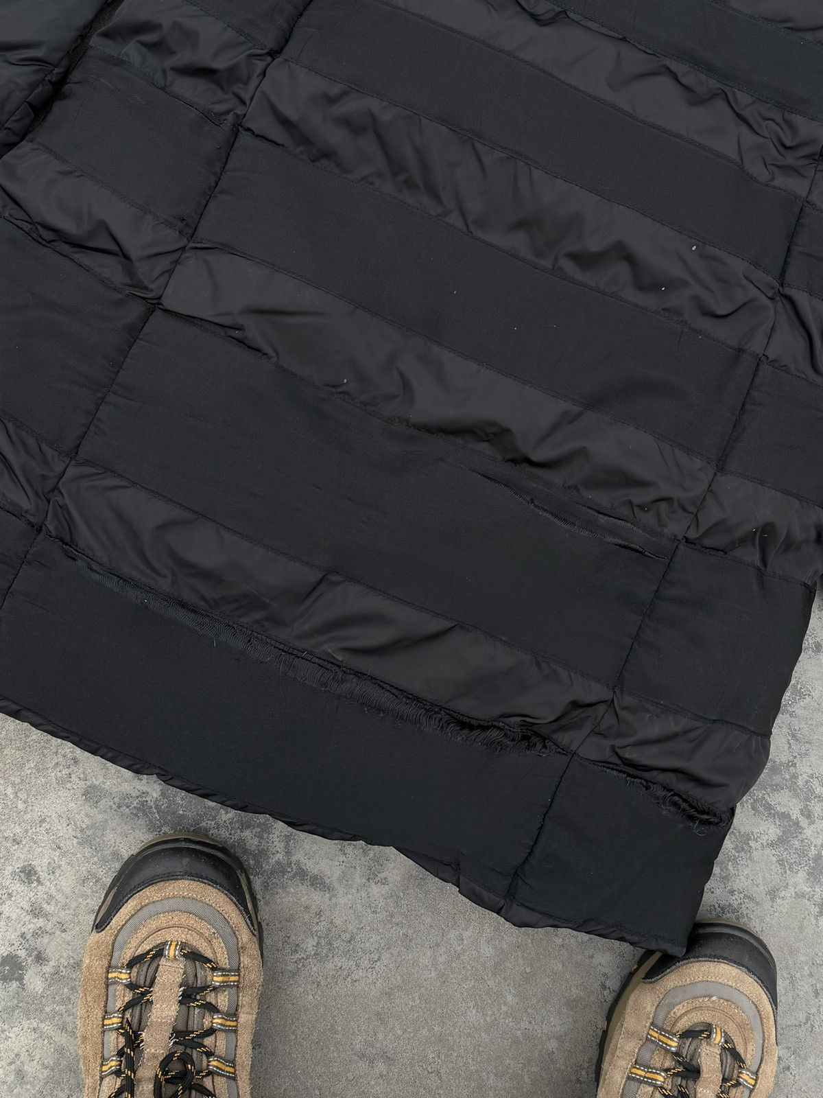 Moncler Vintage Moncler Women Long Puffer Down Black Jacket Size L / US 10 / IT 46 - 16 Thumbnail