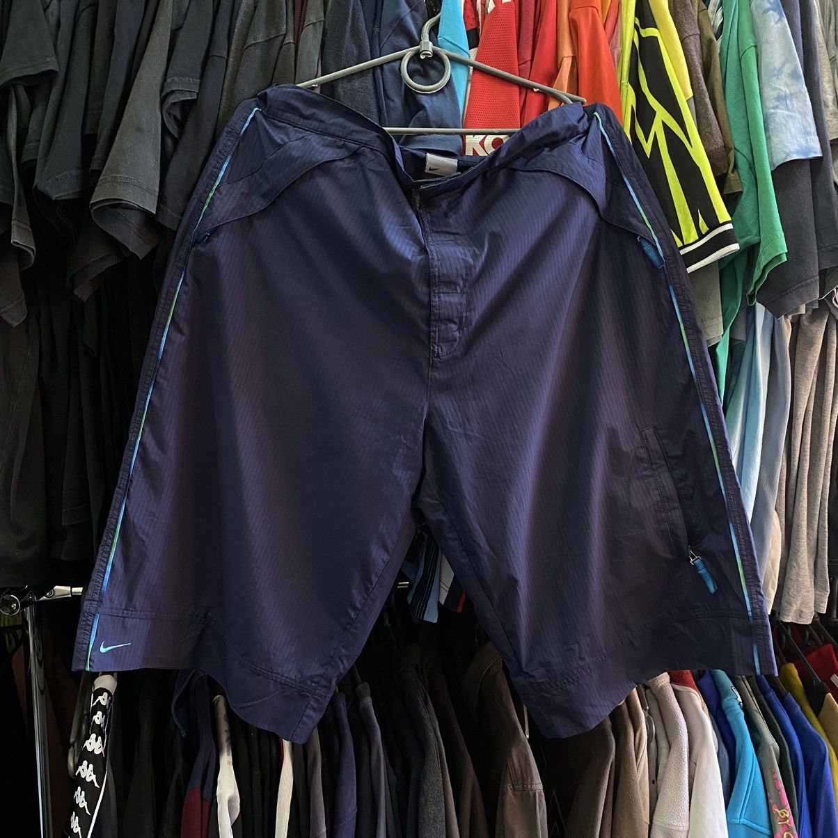 Nike × Vintage Vintage Nike Swoosh 90’s Small Logo nylon shorts Size US 34 / EU 50 - 1 Thumbnail