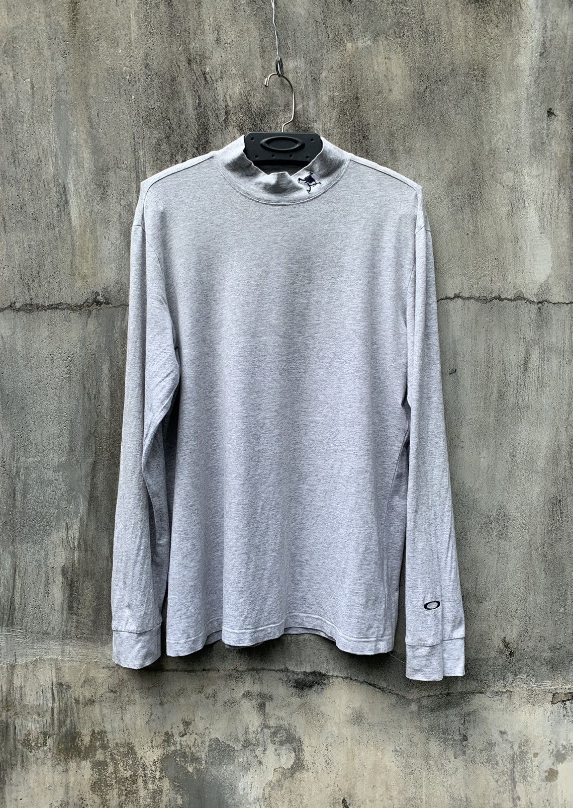 Oakley 2000s Oakley Longsleeve Turtleneck Size US L / EU 52-54 / 3 - 1 Thumbnail