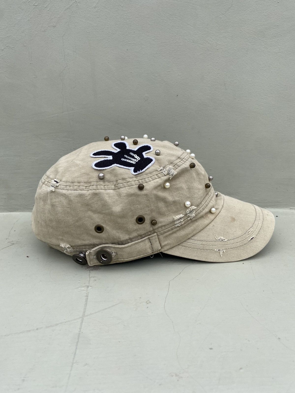 If Six Was Nine 2000s pearl-studded patrol hat Size ONE SIZE - 5 Thumbnail