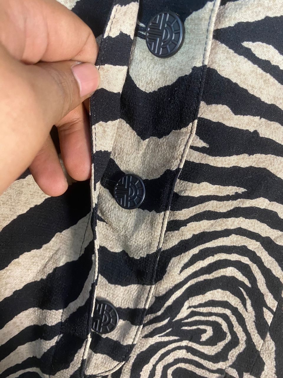 Louis Feraud Louis feraud zebra stripe button up jacket Size M / US 6-8 / IT 42-44 - 12 Thumbnail