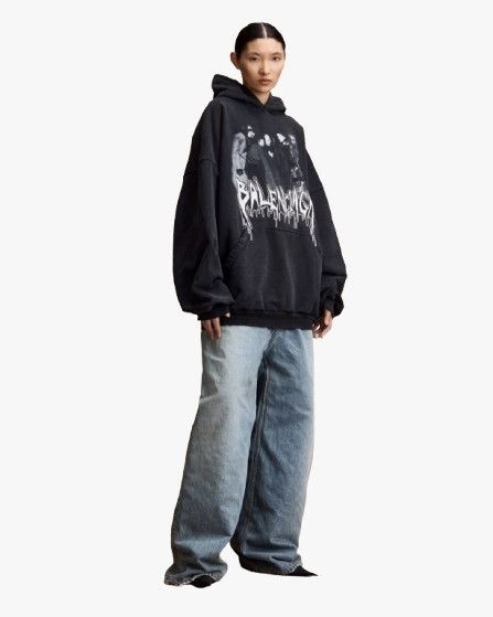 Balenciaga o1in1g0526 Large Fit Hoodie in Faded Washed Black Size L / US 10 / IT 46 - 1 Thumbnail