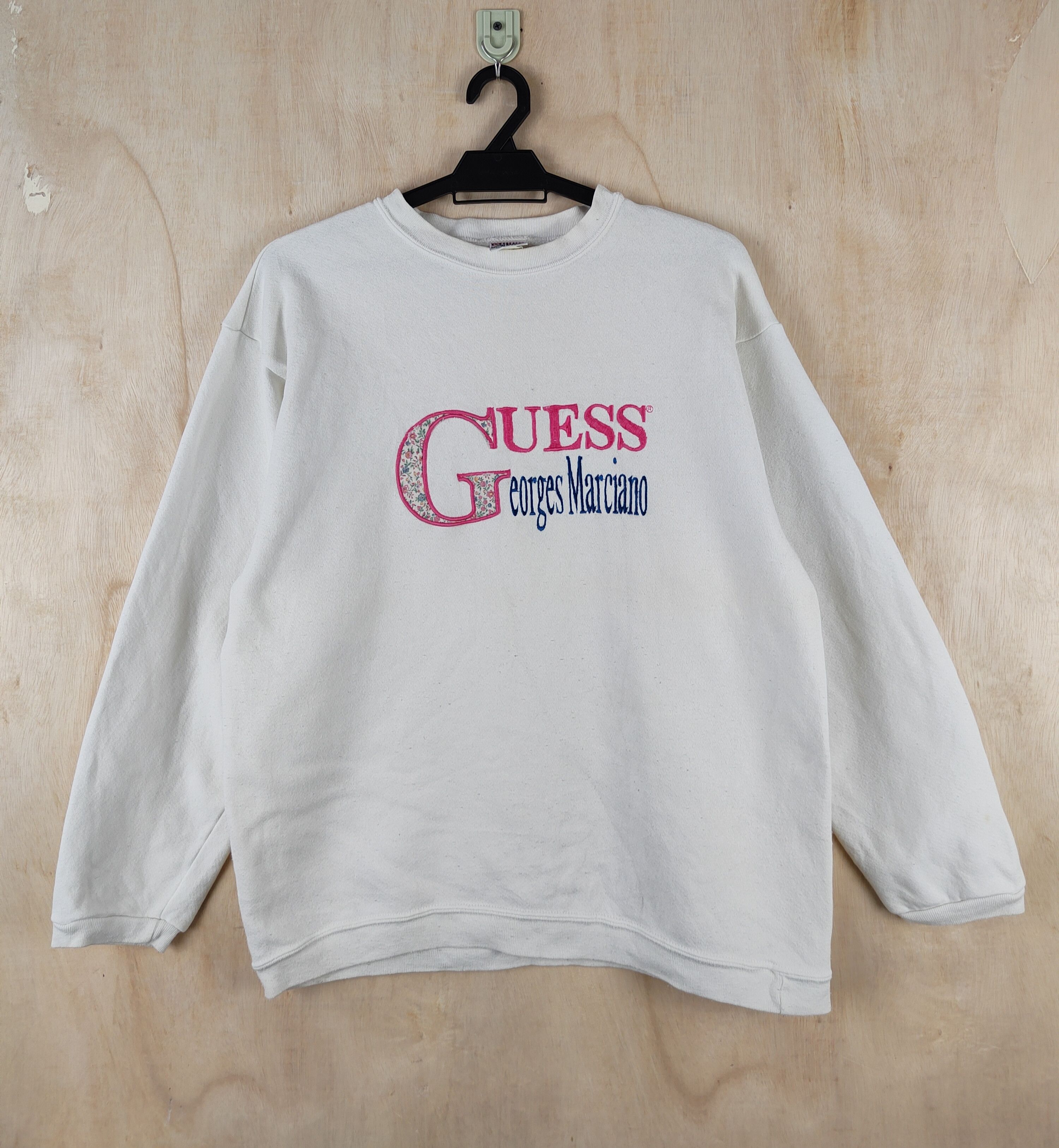 Georges Marciano Guess Georges Marciano vintage White Sweatshirts #S2468 Size M / US 6-8 / IT 42-44 - 1 Thumbnail