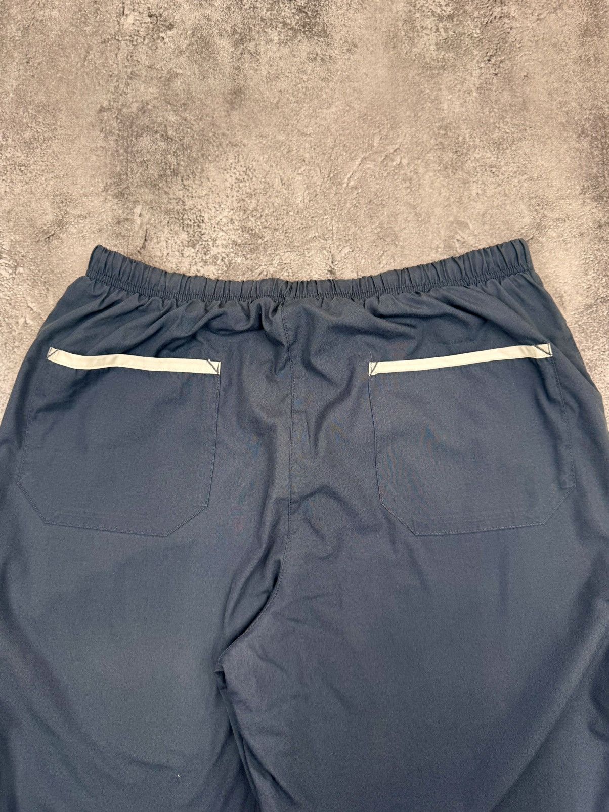 Nike Nike Men Track Pants Grey Size M Size US 30 / EU 46 - 8 Thumbnail