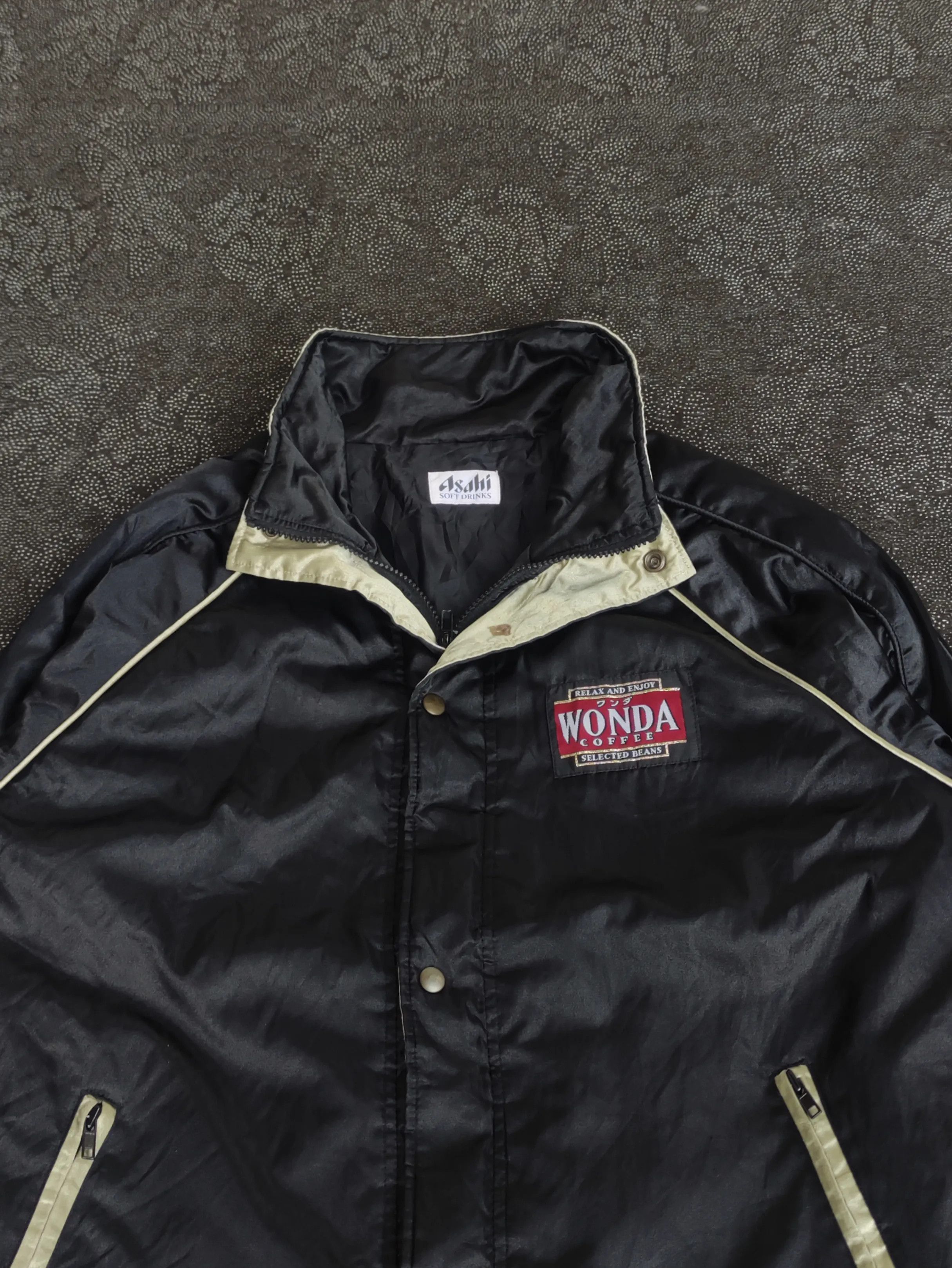 Asahi Vintage Asahi Soft Drinks Wonda Coffee Jacket J023 Size US XL / EU 56 / 4 - 2 Thumbnail