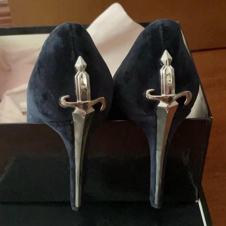 Cesare Attolini 🗡️ Authentic Cesare Paciotti Dagger Heel Pumps 🗡️ Size US 7 / IT 37 - 6 Thumbnail