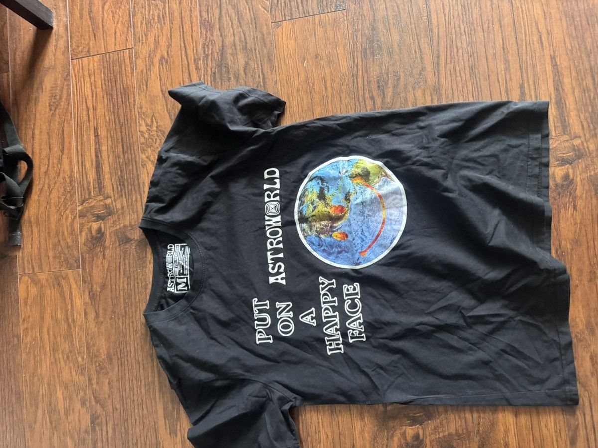 Travis Scott Rare Astro World T shirt Medium Size US M / EU 48-50 / 2 - 1 Thumbnail