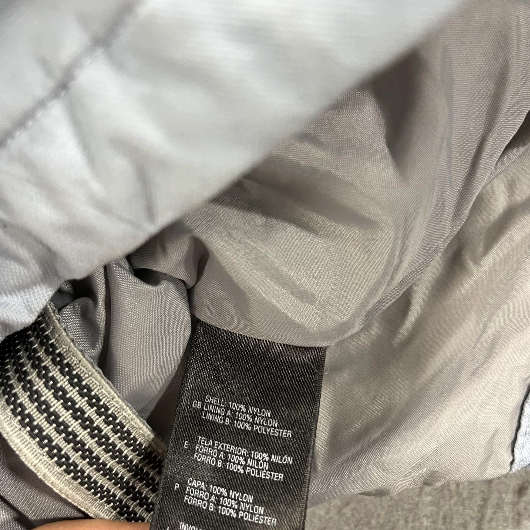 The North Face The North Face Jacket Womens Small Gray HyVent Hooded Waterproof Ski Rain Size S / US 4 / IT 40 - 6 Thumbnail