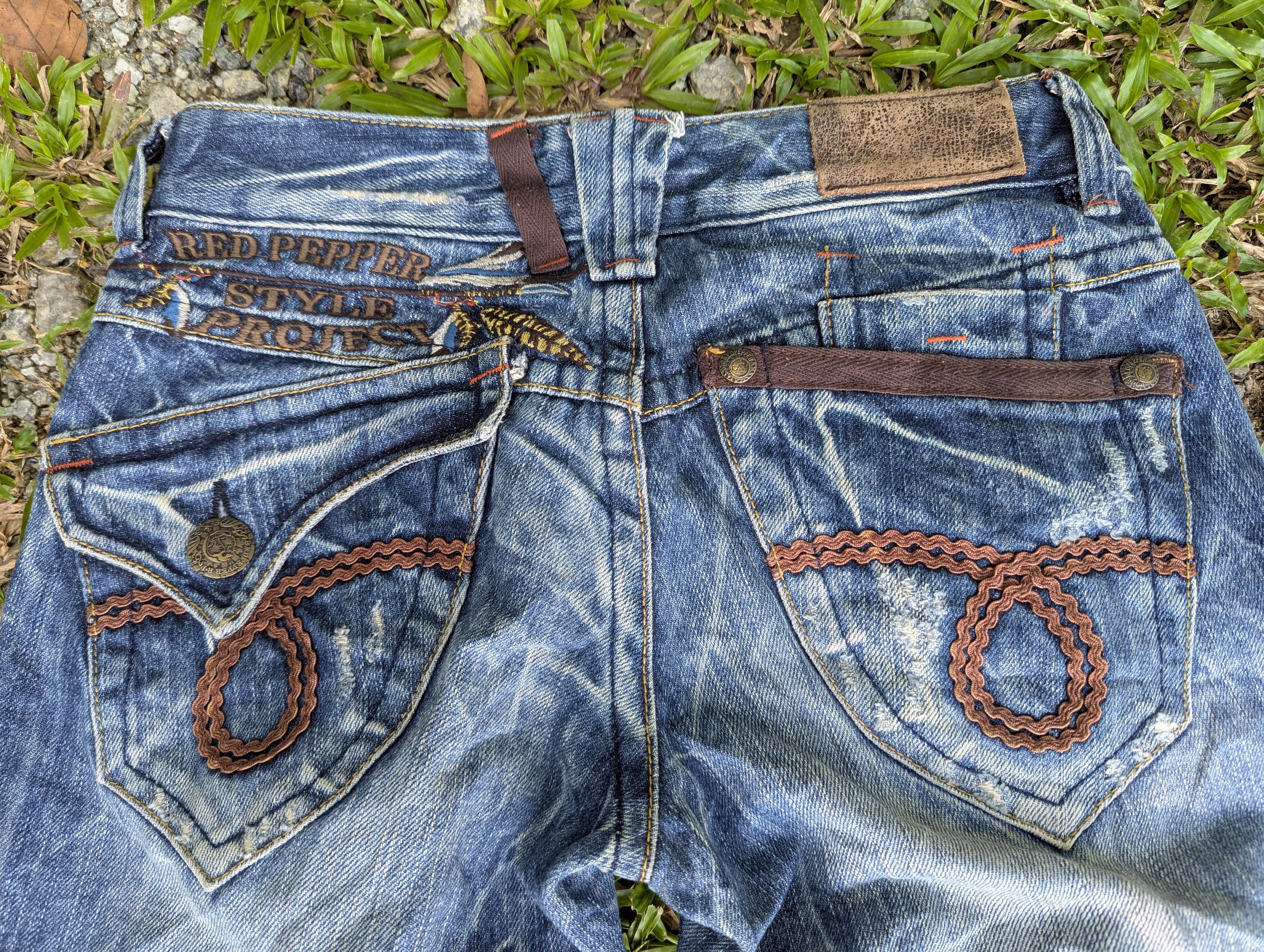 Seditionaries FLARE Red Pepper Jeans Ribbon Embroidery Punk Design Size 29" - 5 Thumbnail